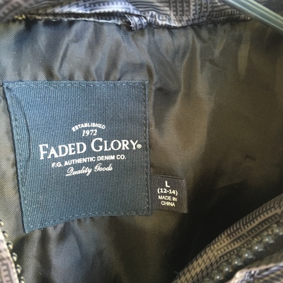 Removable Hood Bubble Vest Sz: Lg 12-14 Gray - Picture 5 of 7